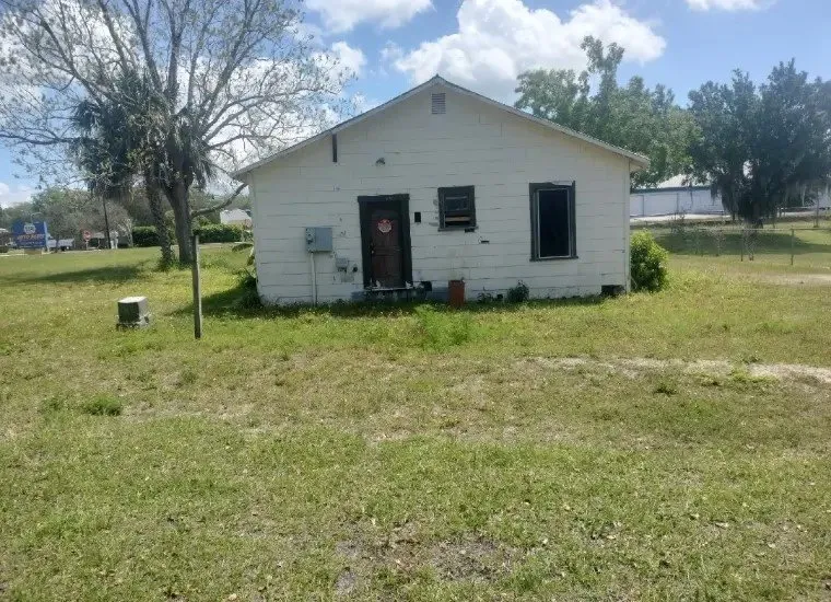 Professional landscaping services in Mount Dora, FL by NJ Landscaping