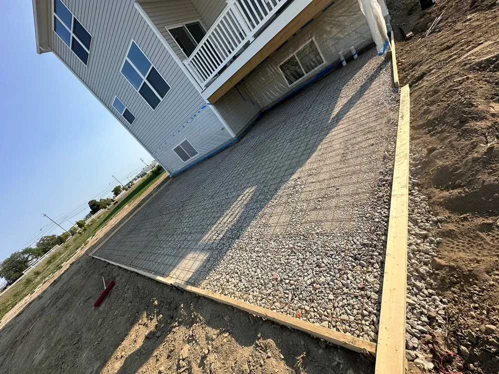 Professional lawn mowing service experts serving Painesville, OH - NJL Landscaping & Construction