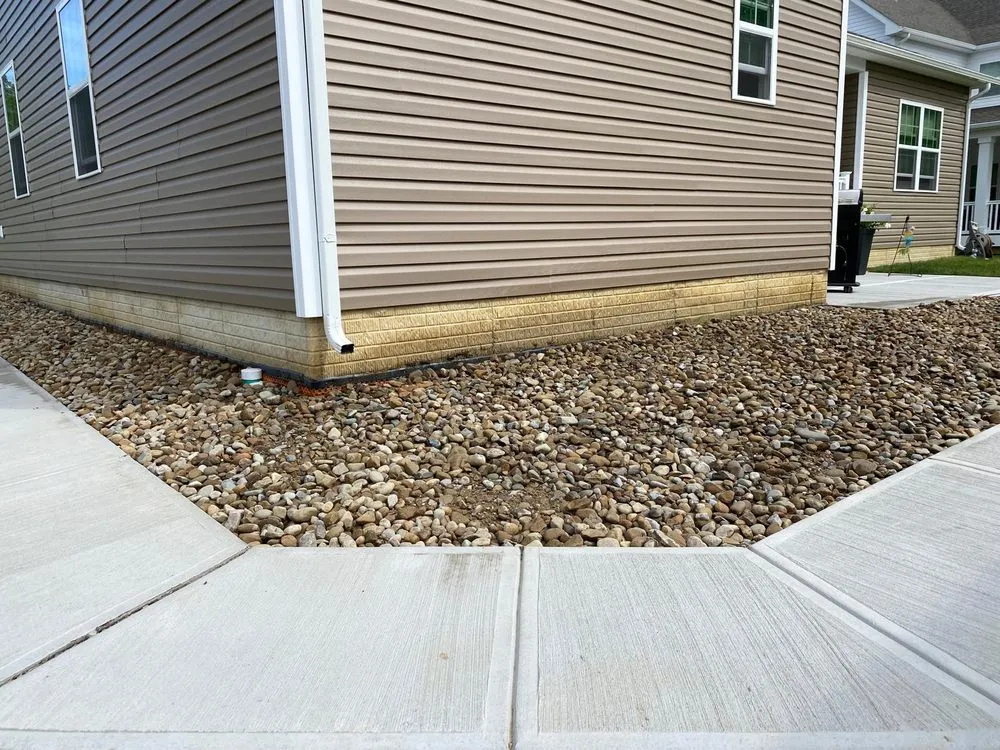 Expert garden landscaping in Painesville, OH - NJL Landscaping & Construction