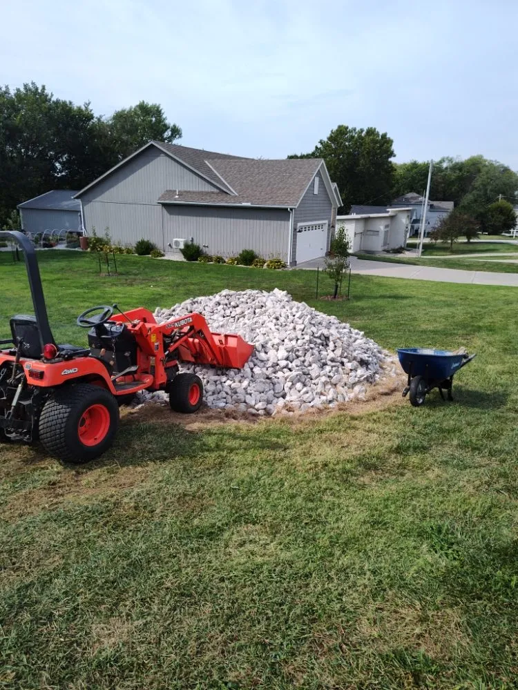 Custom yard maintenance in Kansas City, MO by NLLP Lawn Care