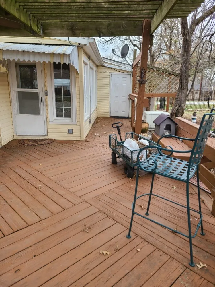 Local yard maintenance for homes in Kansas City, MO by NLLP Lawn Care