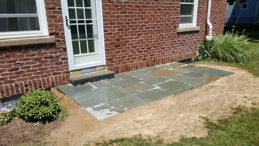 Reliable lawn mowing service experts serving Wallingford, CT - Nm Contractor