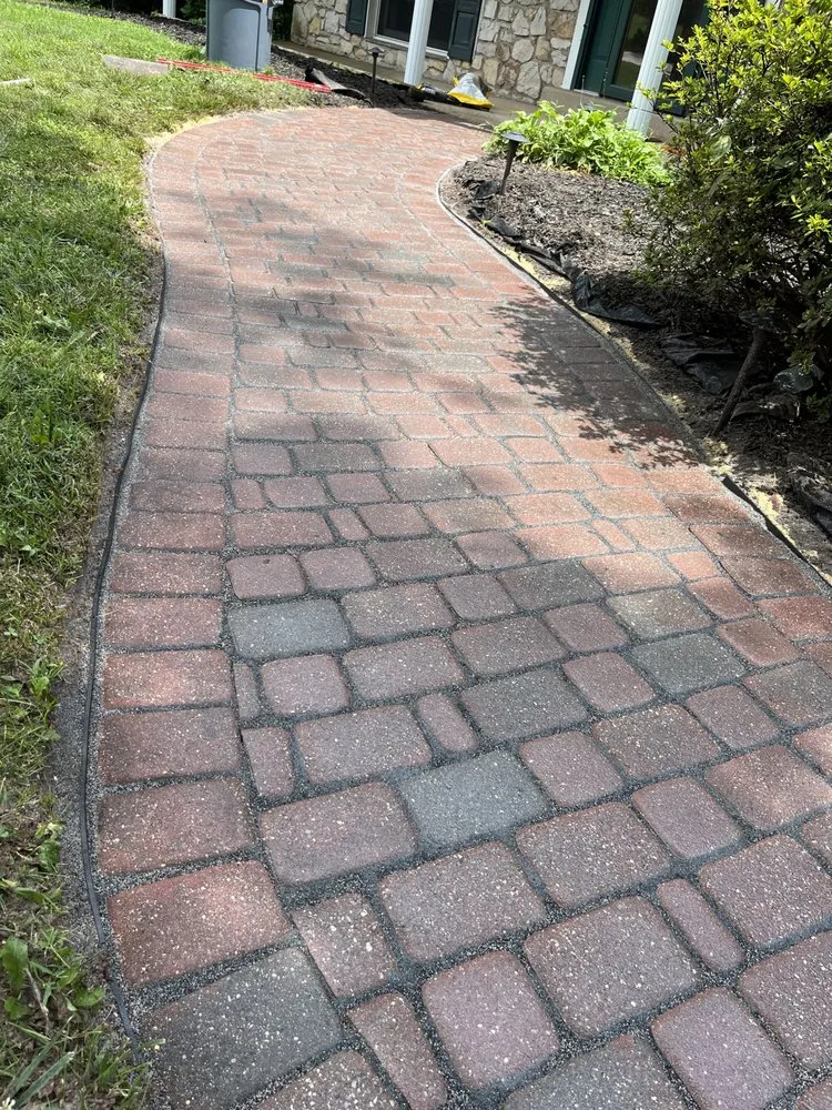 Professional garden landscaping in Ardmore, PA by N&M Landscaping