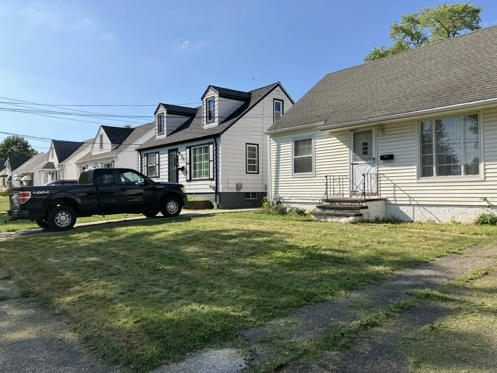 Local residential landscaping in Maple Heights, OH by No Days Off Lawn Care & Services