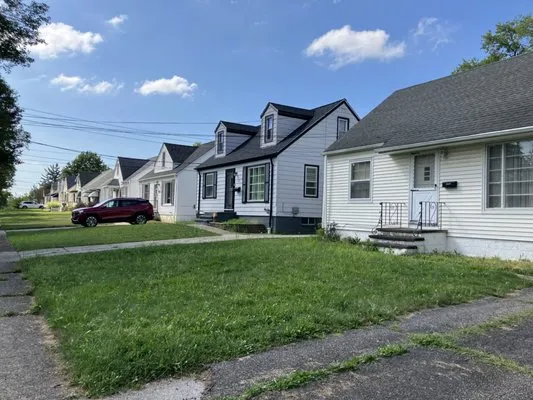 No Days Off Lawn Care & Services Logo