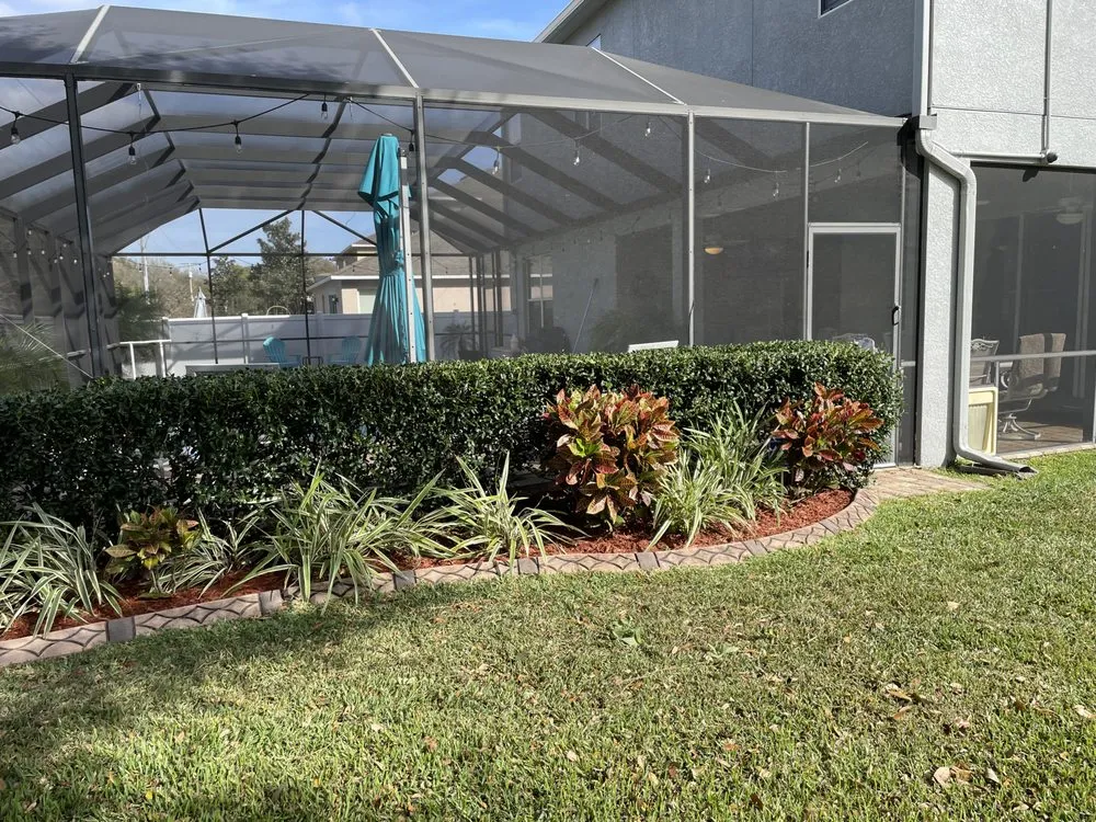 Local lawn mowing service for residential properties in Plant City, FL by No Limit Landscaping