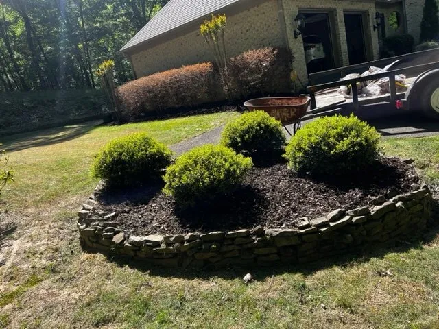 Top-rated garden landscaping experts serving Tuscaloosa, AL - No Limit Lawn Service