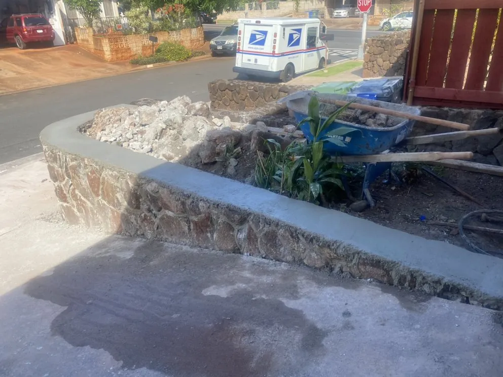 Professional residential landscaping experts serving Waipahu, HI - No Limit Masonry Landscaping