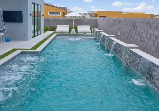 Top-rated residential landscaping experts serving Mesa, AZ - No Limit Pools & Spas