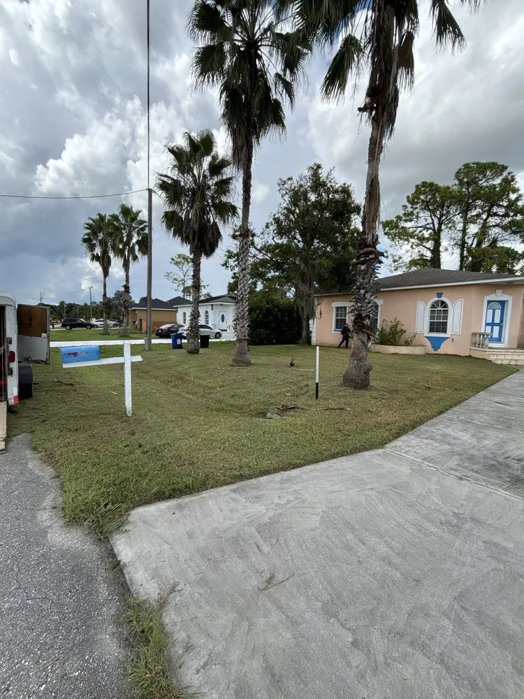 Local lawn mowing service in Fort Myers, FL by No Limits Home and Lawn