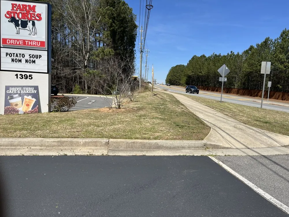 Affordable yard cleanup service experts serving Smyrna, GA - No “Mo” Grass Lawn Care