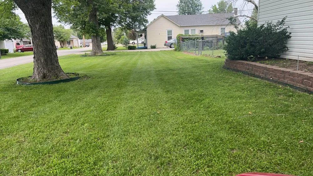 Affordable landscaping services in New Florence, MO - No Mow Worries Lawn Care