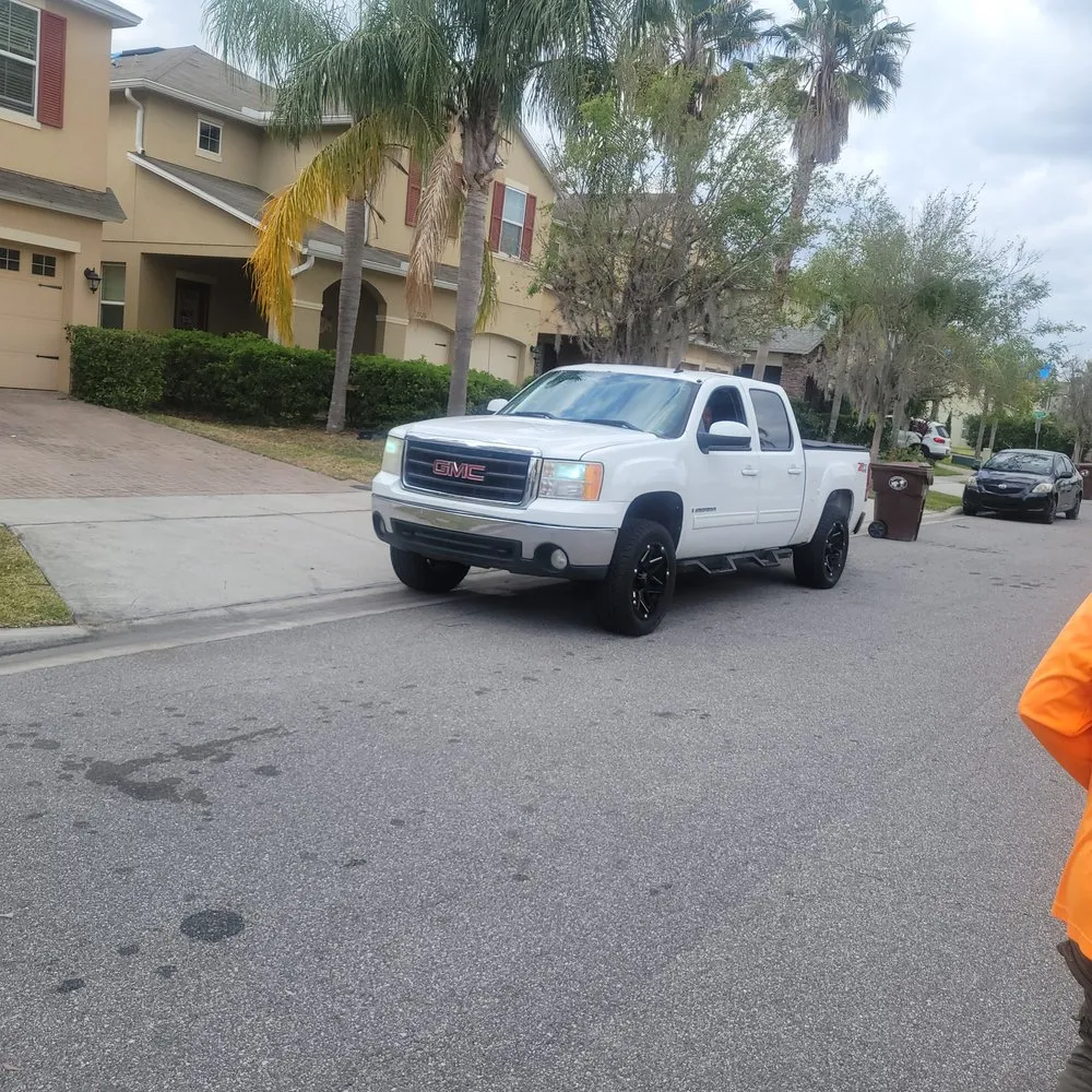 Local lawn care service in Kissimmee, FL by No Problem Home Care Services