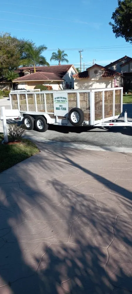 Custom yard cleanup service in Boynton Beach, FL - No Room for Error Tree Tech