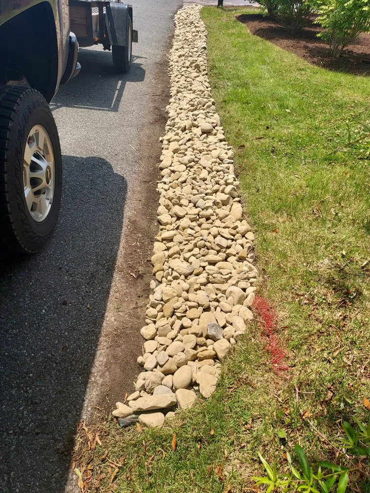 Local yard cleanup service for beautiful yards across Wilmington, DE - No Thumb Landscapes