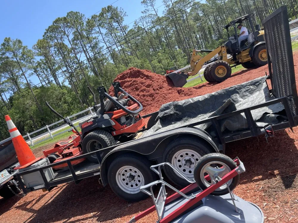 Expert yard maintenance experts serving Astor, FL - Noah’s Ark Lawn Maintenance Landscaping