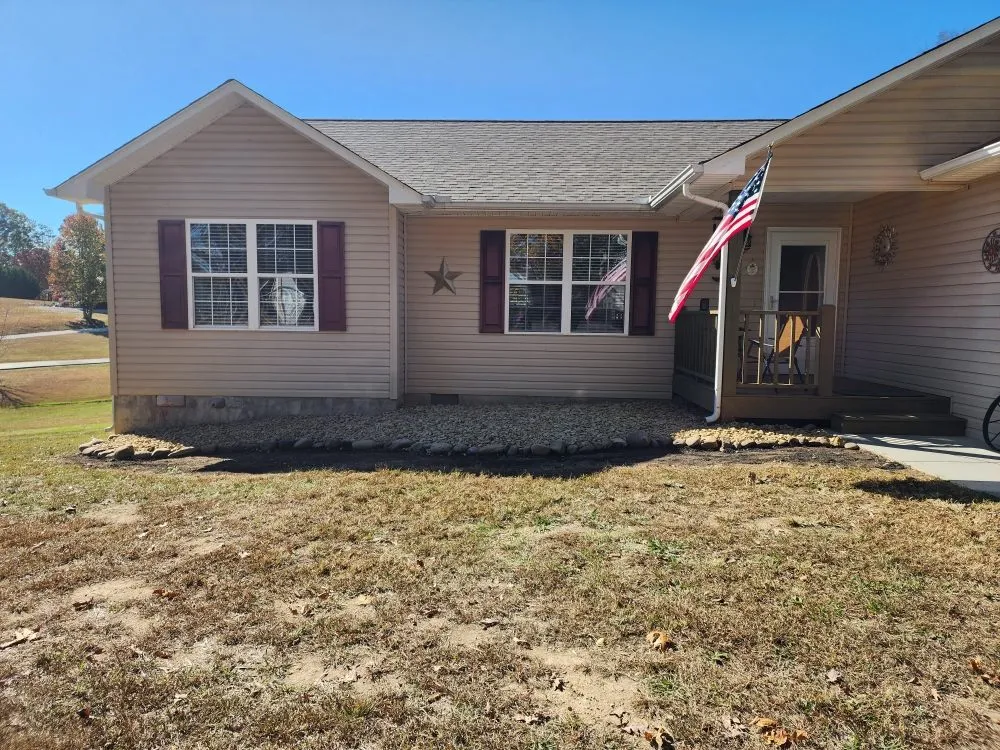 Custom yard maintenance for outdoor upgrades across Kodak, TN - Noah's Landscapes & Services