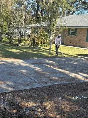 Nobe’s Pressure Washing and Landscaping Logo