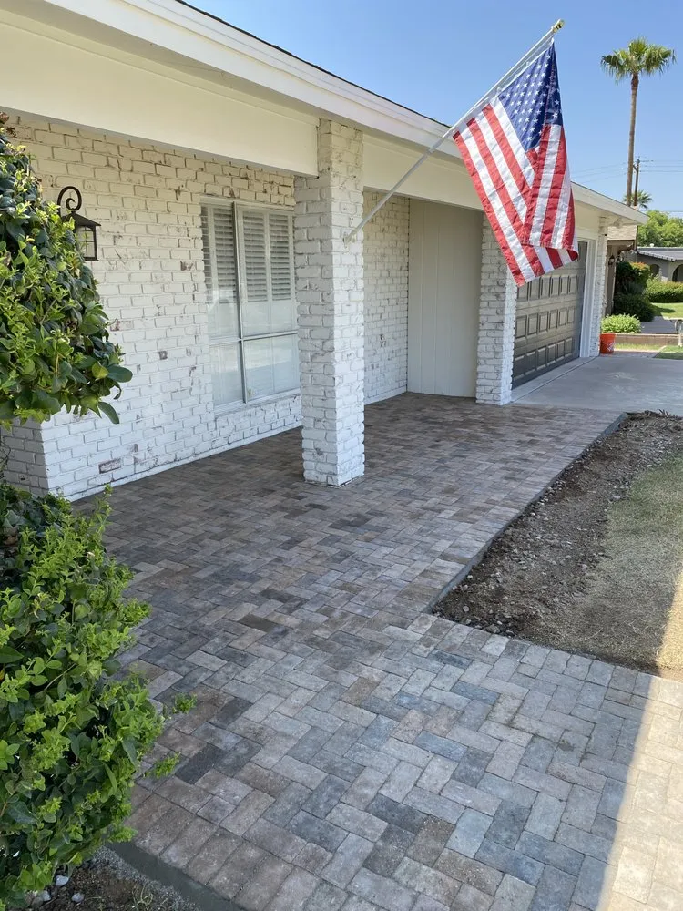 Professional garden landscaping for homes in Laveen Village, AZ by Nobilis Yardscape