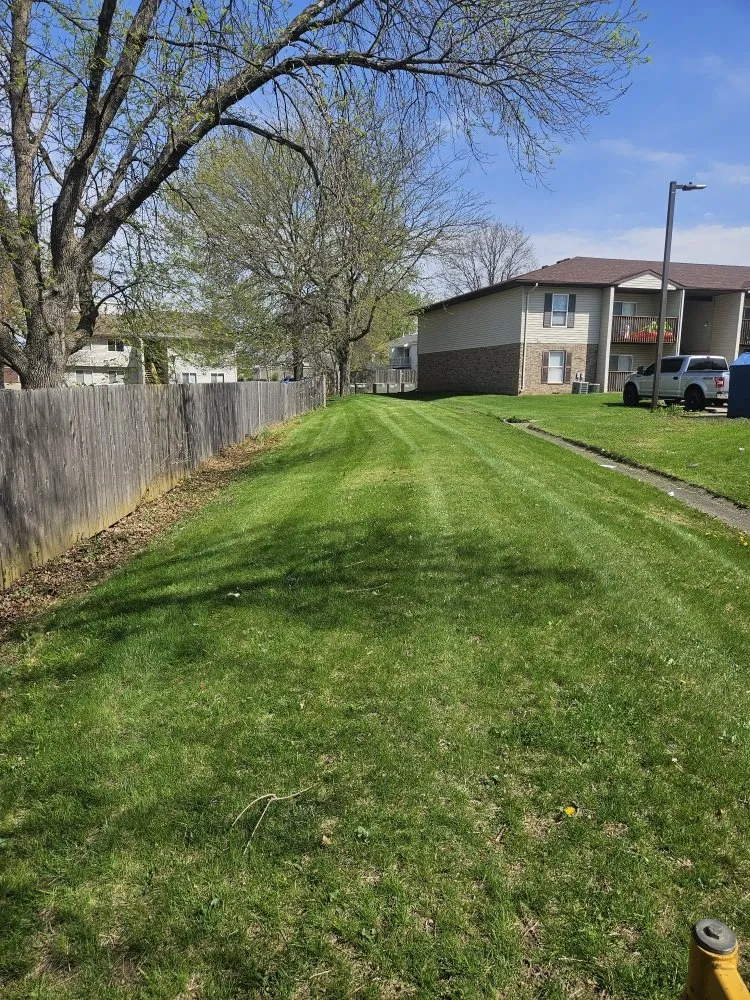 Custom lawn mowing service experts serving West Liberty, IA - Noble Custom Services