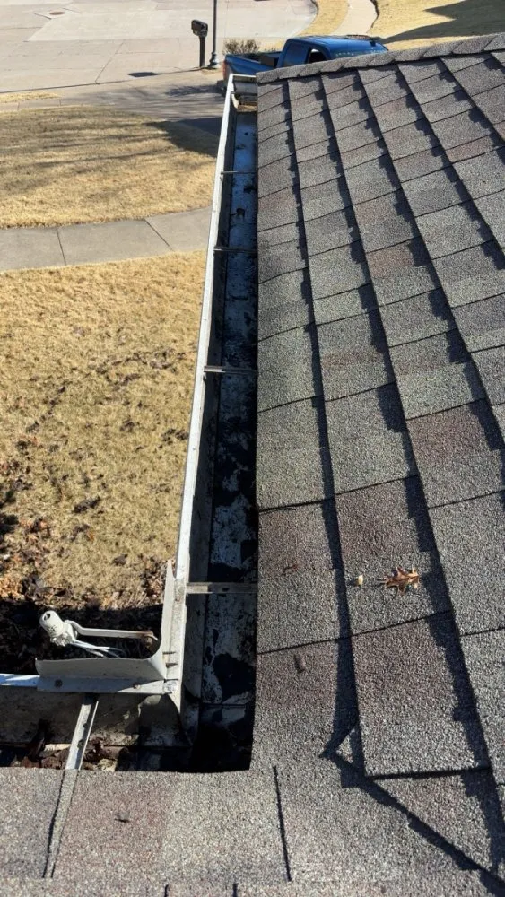 Custom lawn mowing service for homes in West Liberty, IA by Noble Custom Services