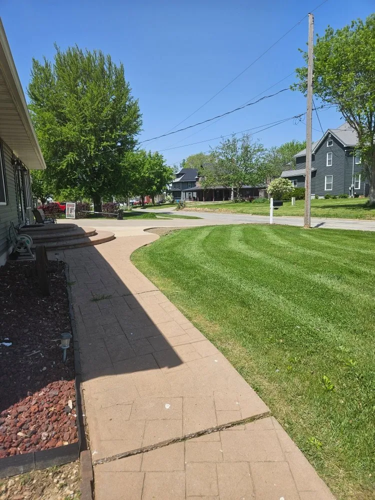 Top-rated lawn mowing service in West Liberty, IA by Noble Custom Services