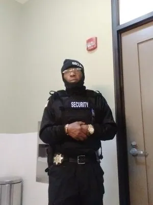 Noble Landscaping & Construction Logo