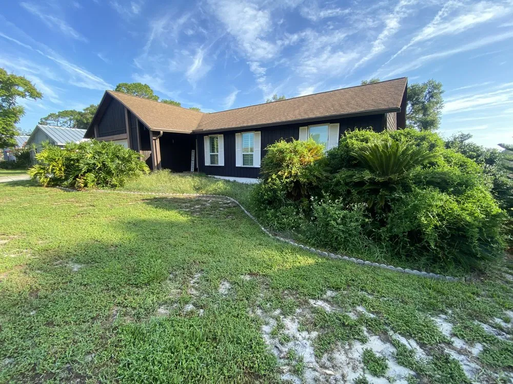 Professional yard cleanup service experts serving Orlando, FL - Noble Services Of Central Florida