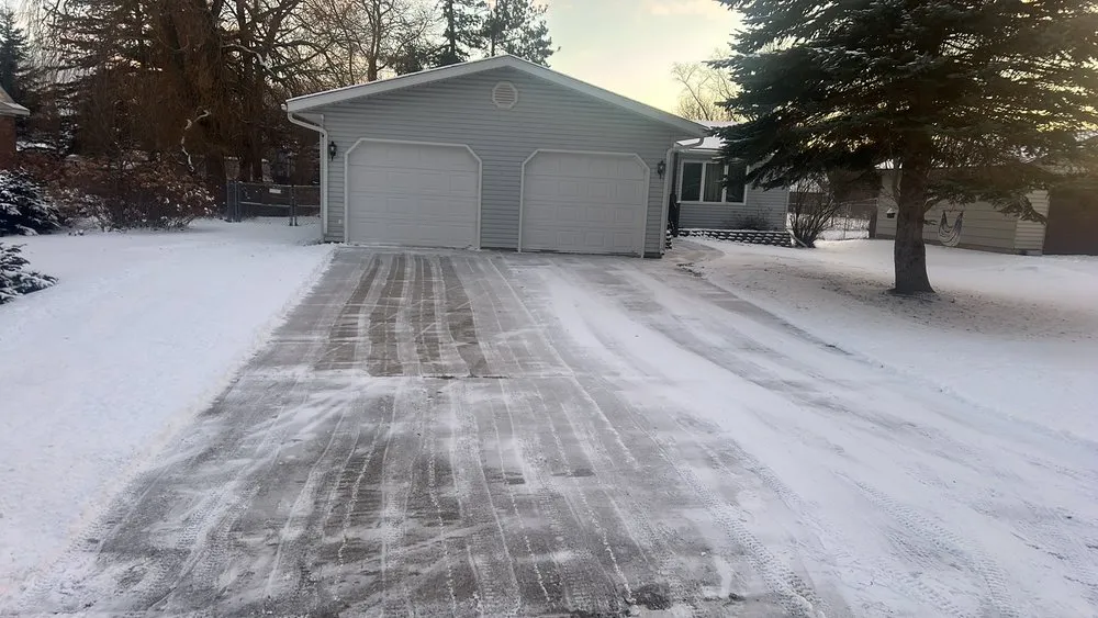 Professional garden landscaping in Manistique, MI by Nobles Groundskeeping Services