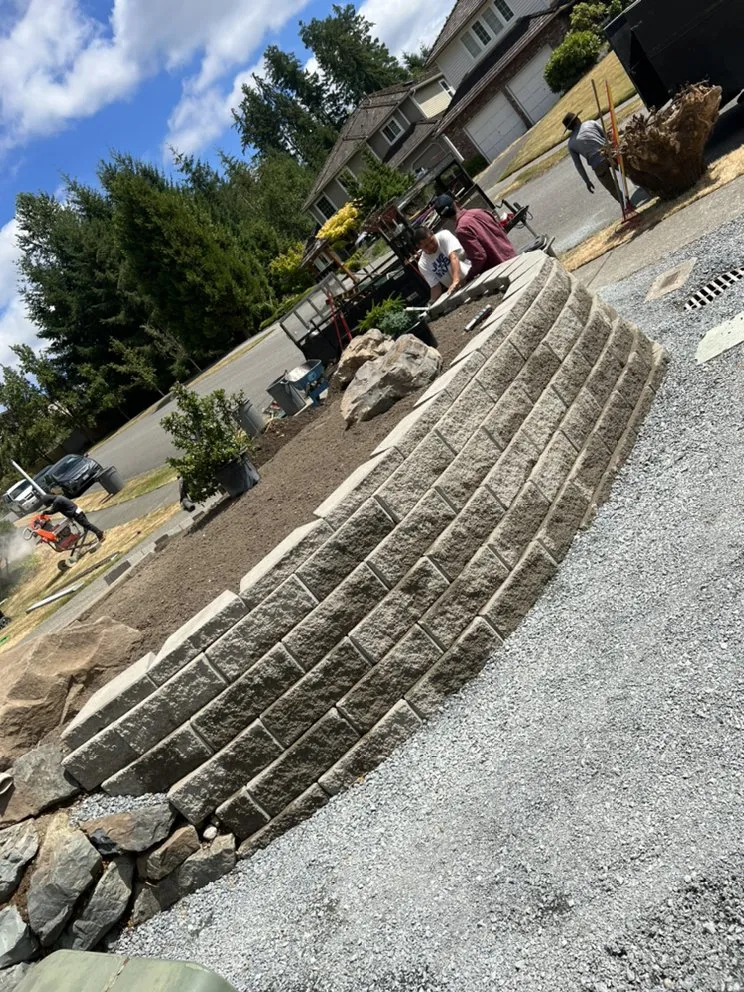 Custom lawn care service experts serving Everett, WA - Noel's Landscape and Construction