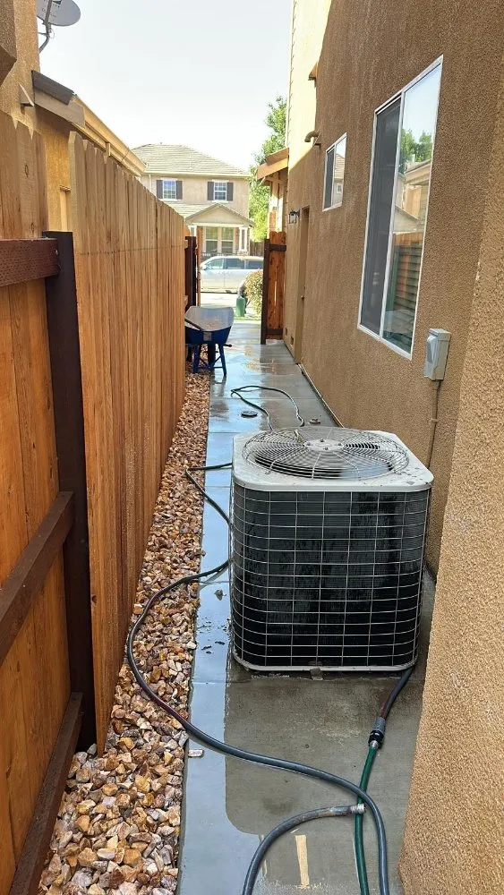 Reliable yard cleanup service for homes in Tracy, CA by Noe's Gardening Services