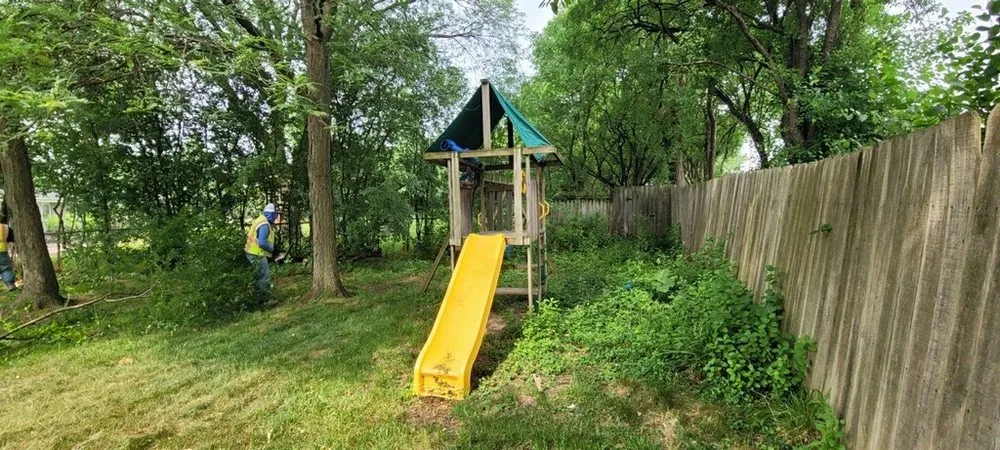 Reliable garden landscaping with custom design across Bolingbrook, IL - Noe's Lawn & Landscaping