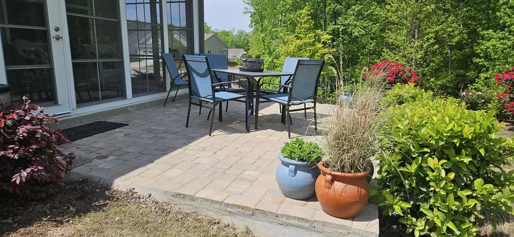 Affordable lawn mowing service in Raleigh, NC - Noguera Construction