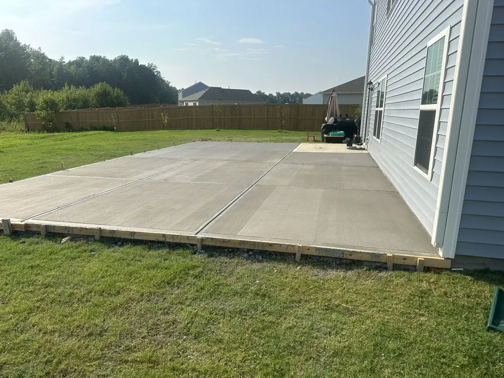 Expert lawn mowing service experts serving Raleigh, NC - Noguera Construction