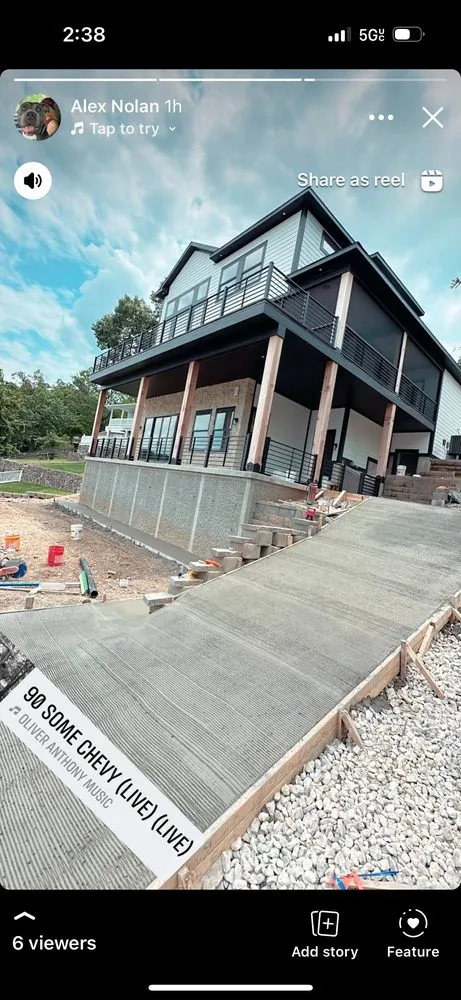 Professional garden landscaping in Osage Beach, MO by Nolan Concrete