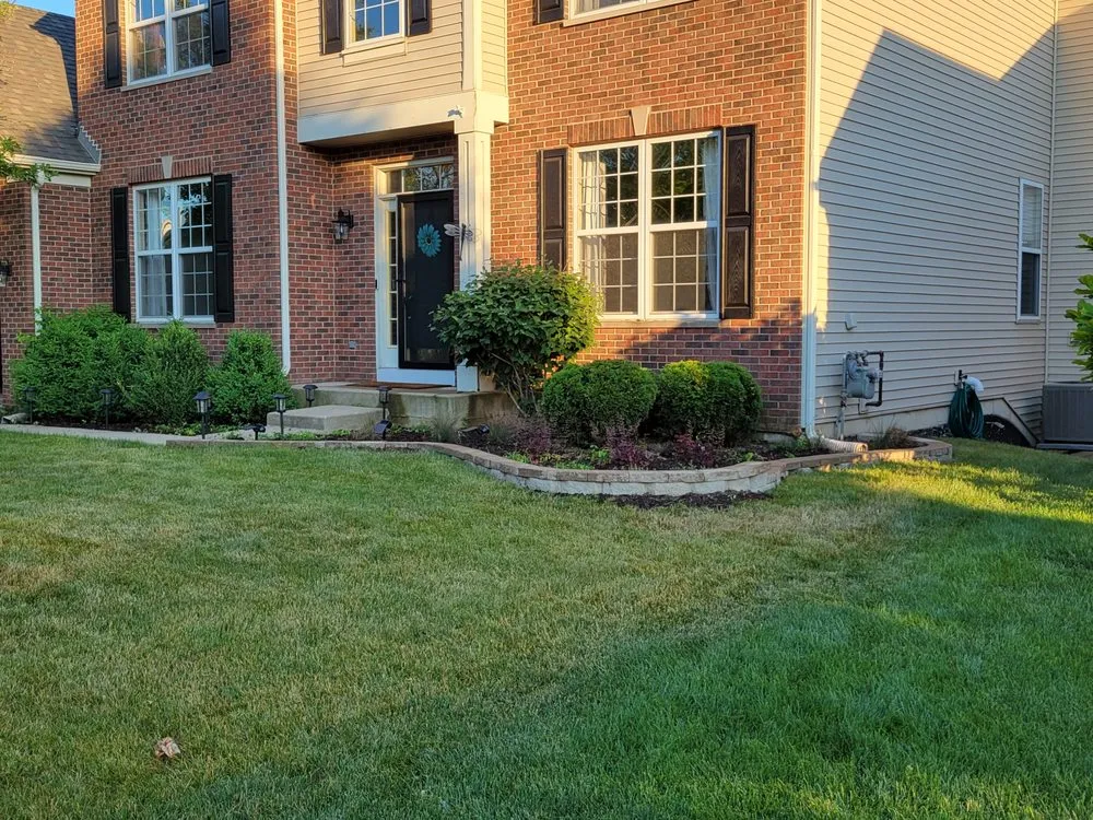 Expert outdoor landscaping for beautiful yards in Palatine, IL by Noland's Landscaping