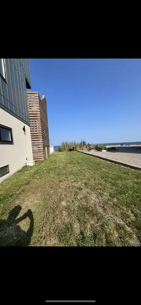 Expert yard cleanup service for homes across Lacey Township, NJ - Nolan’s Landscaping And Power Washing