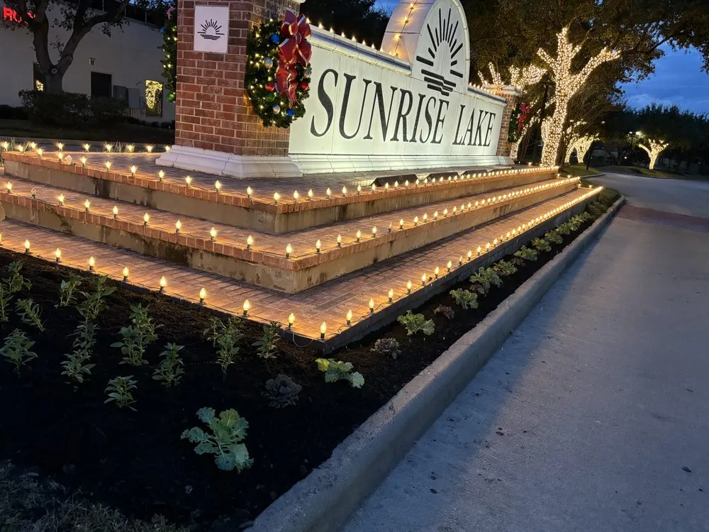 Local yard maintenance with custom design across Pearland, TX - Nolasco Lansdcaping