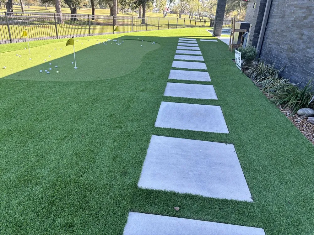 Trusted lawn mowing service for homes across Pearland, TX - Nolasco Lansdcaping