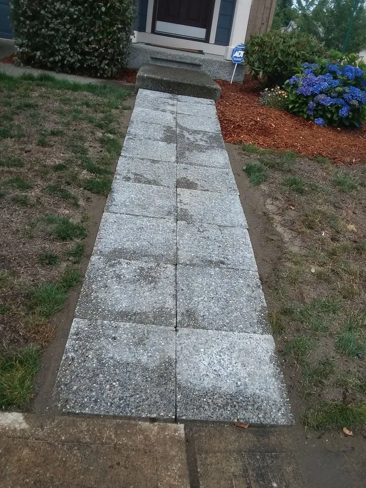 Reliable lawn mowing service with custom design across Shelton, WA - Nolberto’s Landscaping