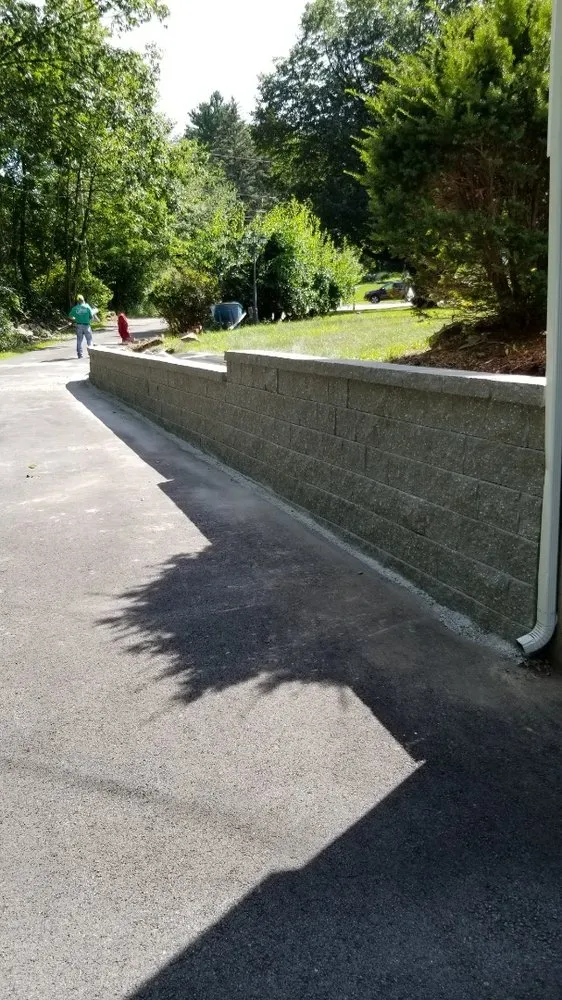 Professional yard cleanup service experts serving Tyngsboro, MA - Nolet Brothers Landscaping