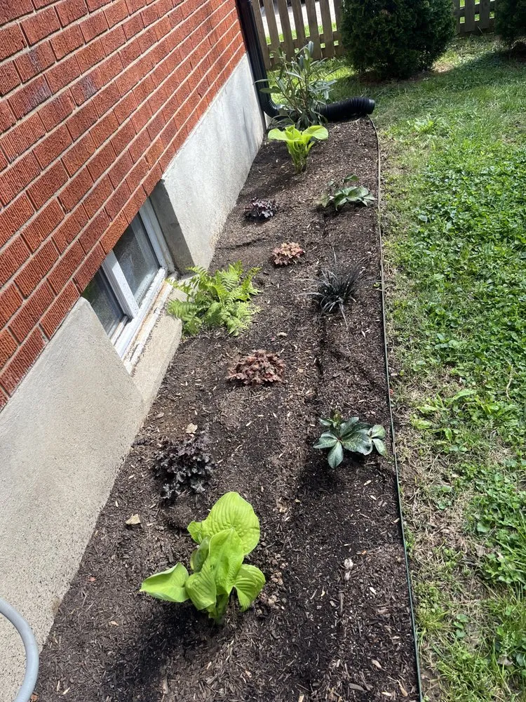 Custom garden landscaping with custom design in Frankfort, KY by None Such Gardens