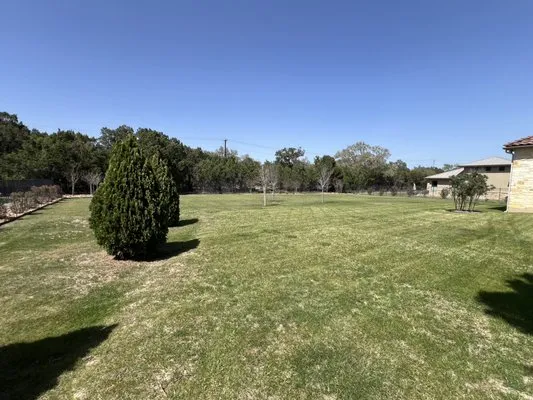 Nonell’s Lawn Care Logo