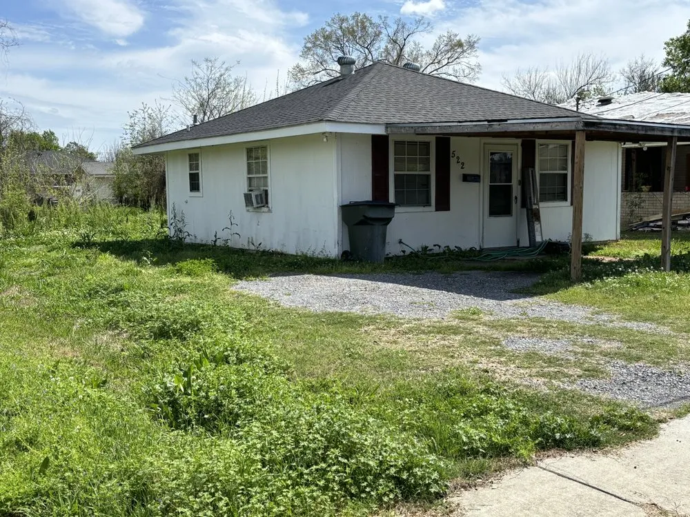 Top-rated outdoor landscaping for beautiful yards in Lake Charles, LA by Nonette's Professional services