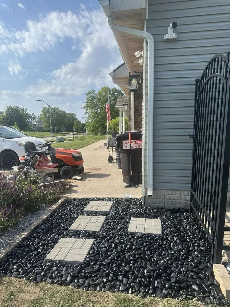 Affordable yard maintenance in Ankeny, IA - Noori Elite Landscape