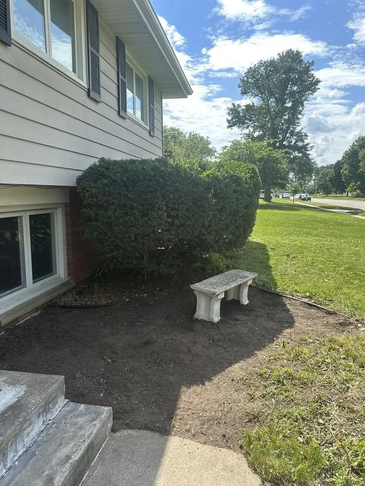 Affordable residential landscaping in Ankeny, IA by Noori Elite Landscape