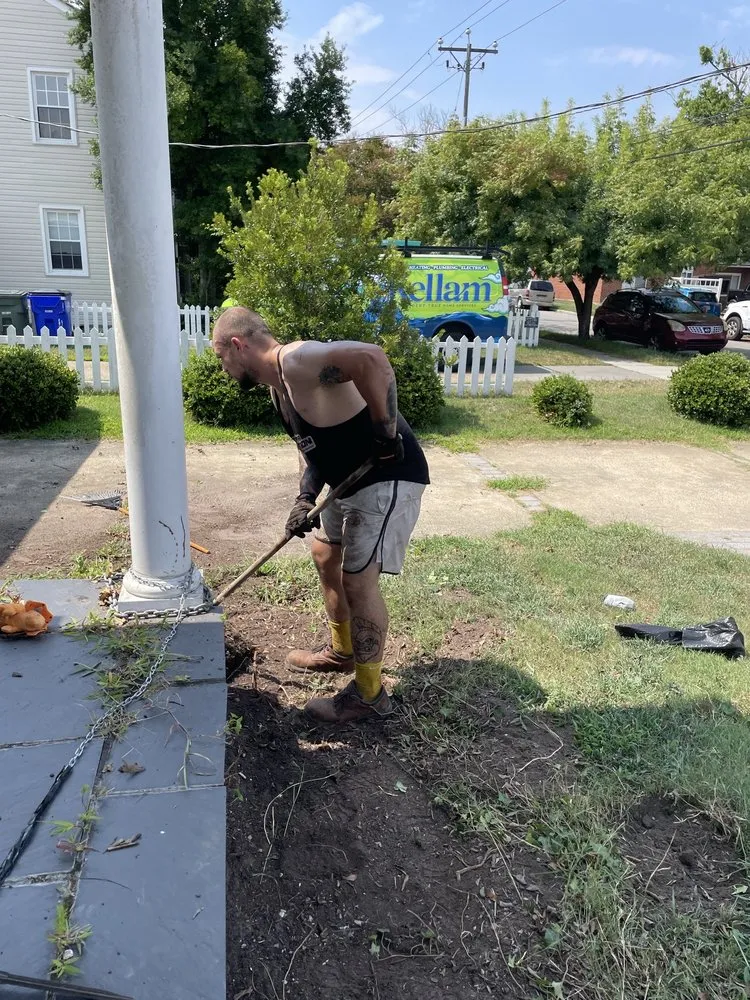 Expert lawn care service in Norfolk, VA - Norfolk's Finest Lawn Care