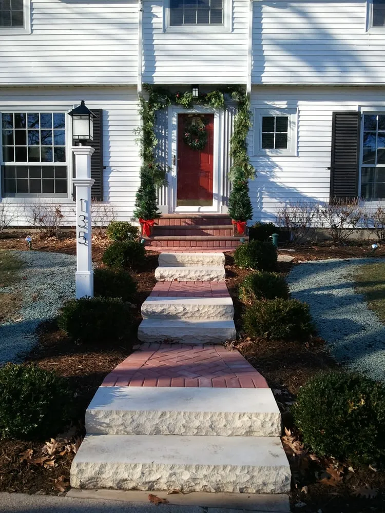 Custom landscaping services experts serving Waunakee, WI - Norland Landscape