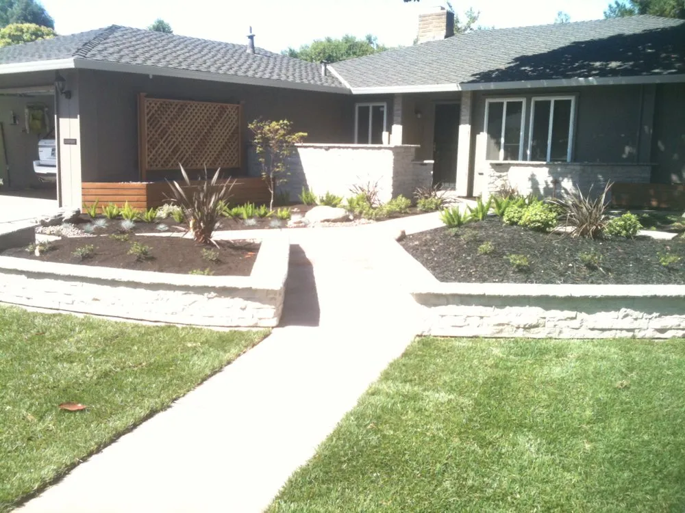 Top-rated lawn mowing service in Stockton, CA by Norris Landscaping