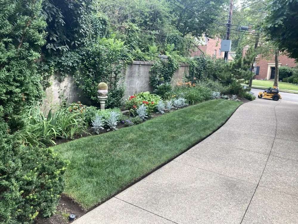 Reliable residential landscaping in Allison Park, PA by North & South Landscape